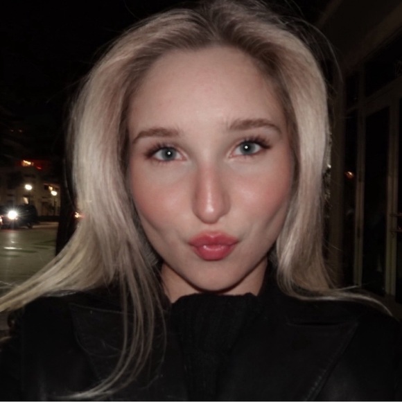 isabella_serova